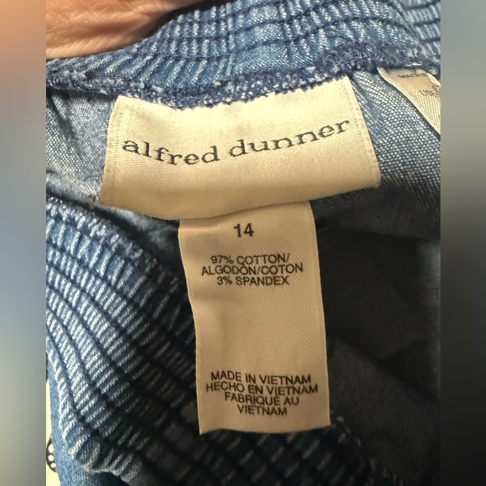 Alfred dunner Blue Denim Skirt size 14 - Picture 11 of 12